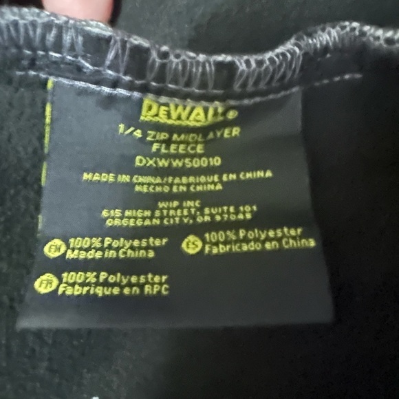 NWT Dewalt Gray Quarter Zip Mid-Layer Fleece Pullover Men’s Size Medium - Picture 4 of 5